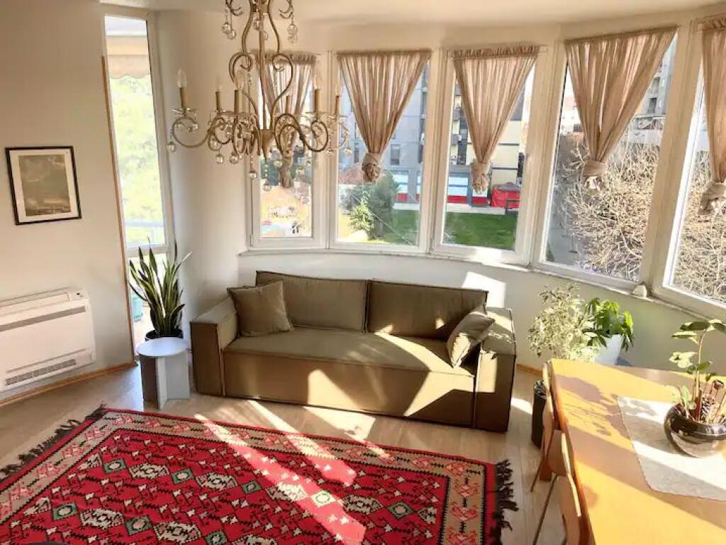Apartment 3+1+2, inside the Small Ring