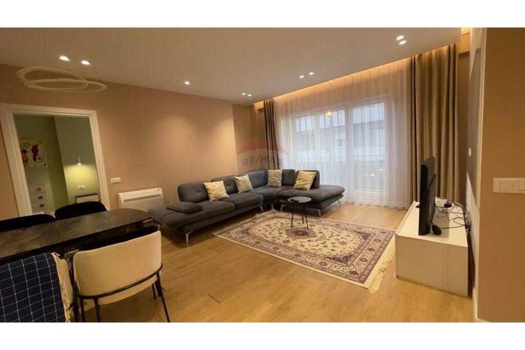 A 2+1 apartment is offered for rent in one of the newest and most sought-after buildings on Rruga e Dibres, near Vila Gold.