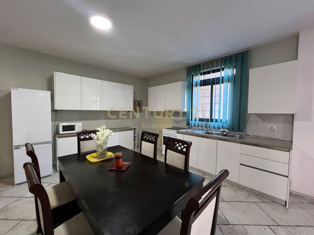 RED SCHOOL, APARTMENT 2+1+2+PARKING SPACE FOR RENT