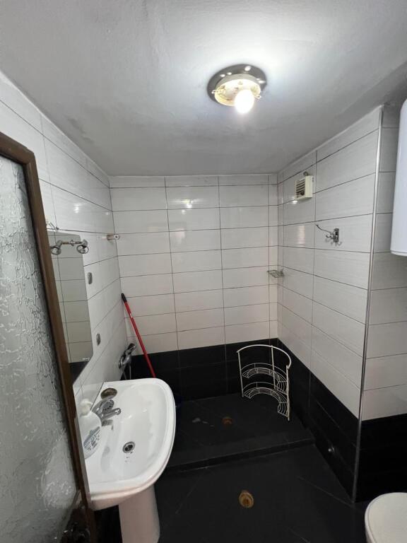 2+1, furnished, near Viva Market Don Bosko.