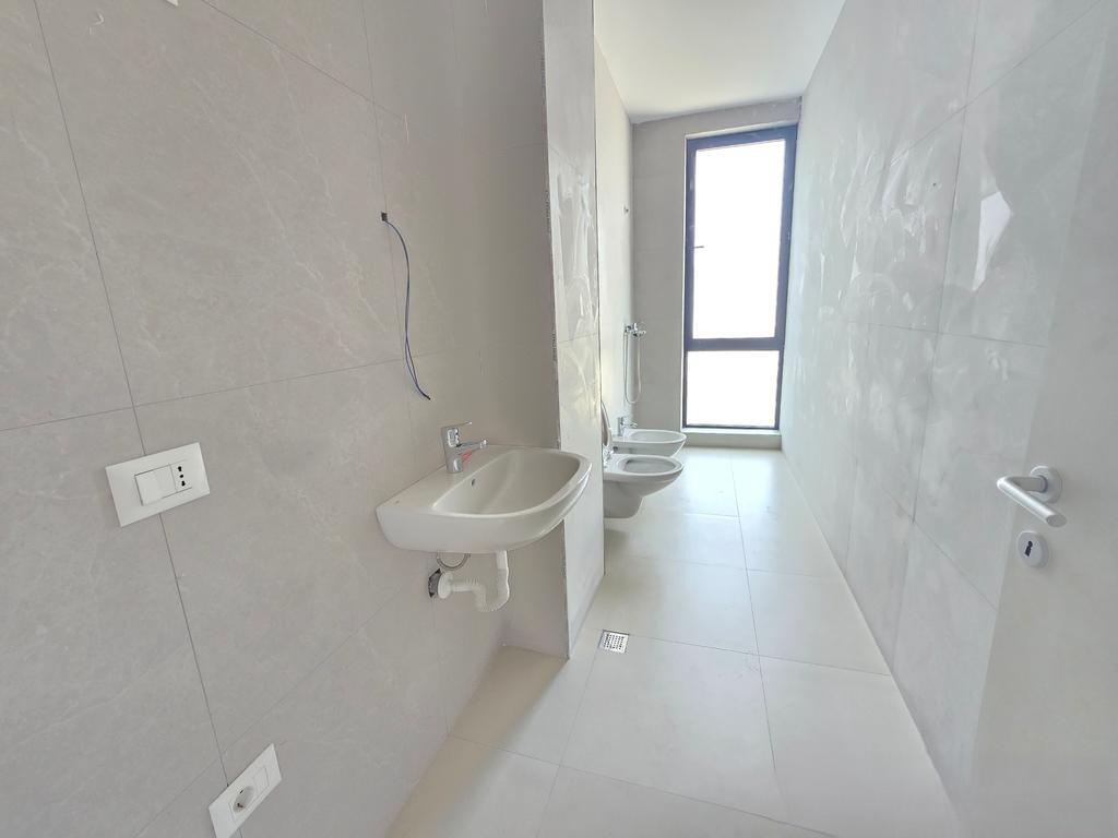 BULEVARDI I Ri. JAPIM ME QIRA APARTAMENT 1+1, I