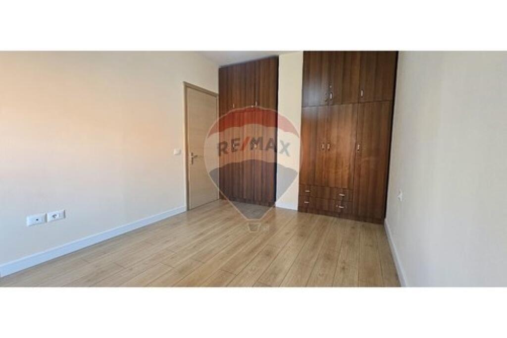 For sale 2+1 apartment in Yzberisht
