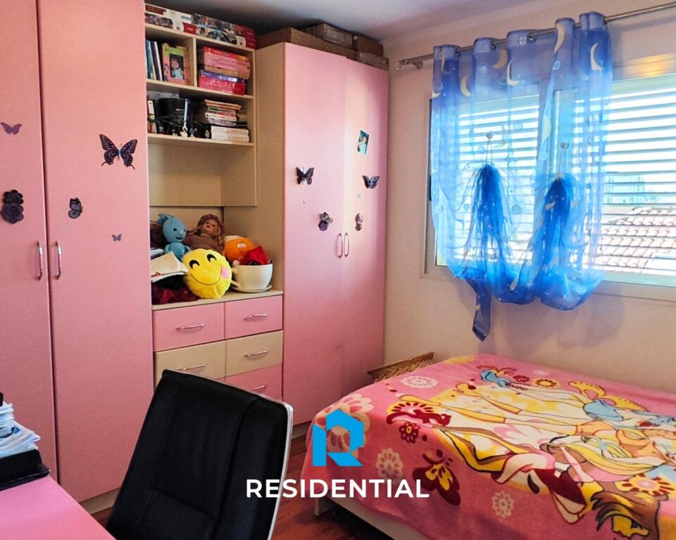 Tek GLOBE Shitet Apartament 3+1 Me Çmim OKAZION 1700€/m²