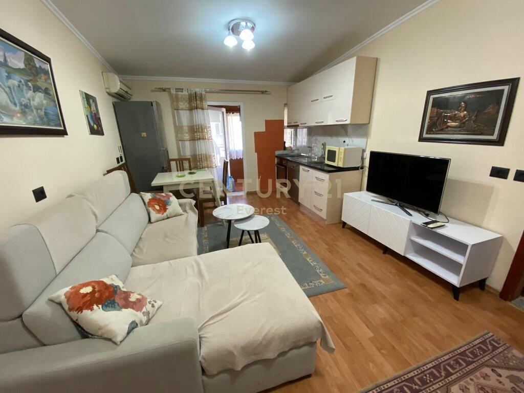 ISH BLLOKU, WE OFFER FOR RENT APARTMENT 2+1+2