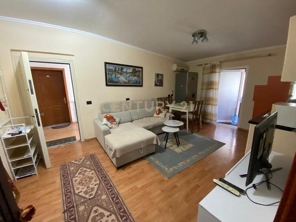 ISH BLLOKU, WE OFFER FOR RENT APARTMENT 2+1+2