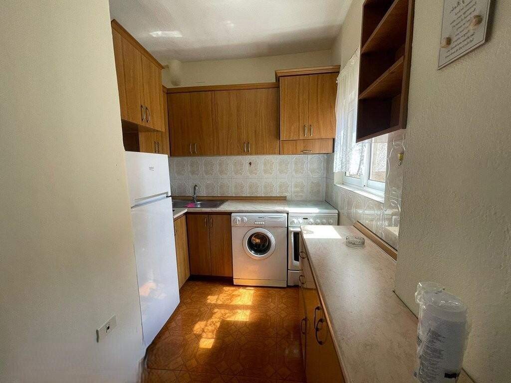 Apartament 2+1 për qira. Pazari i Ri