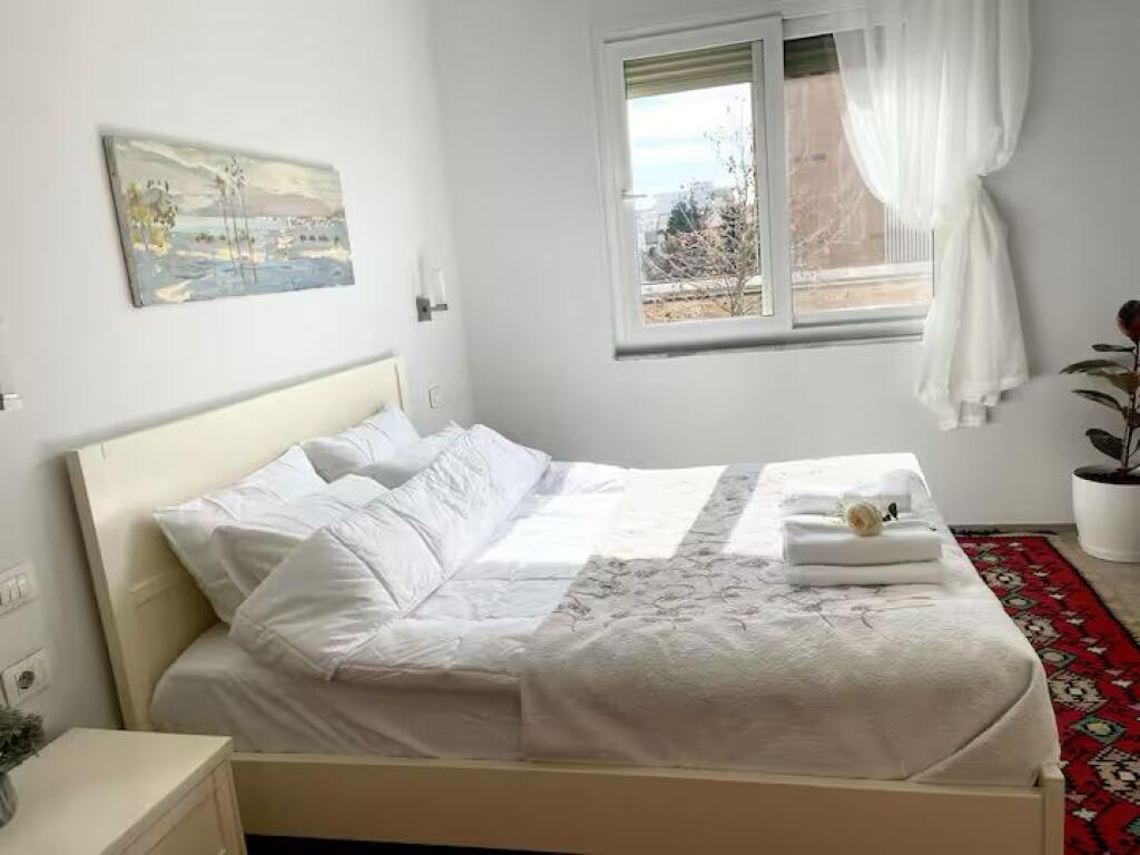 Apartment 3+1+2, inside the Small Ring