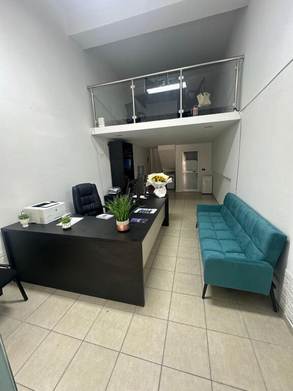 Negozio/Duplex In Affitto A Astir (ID BD21717) Tirana