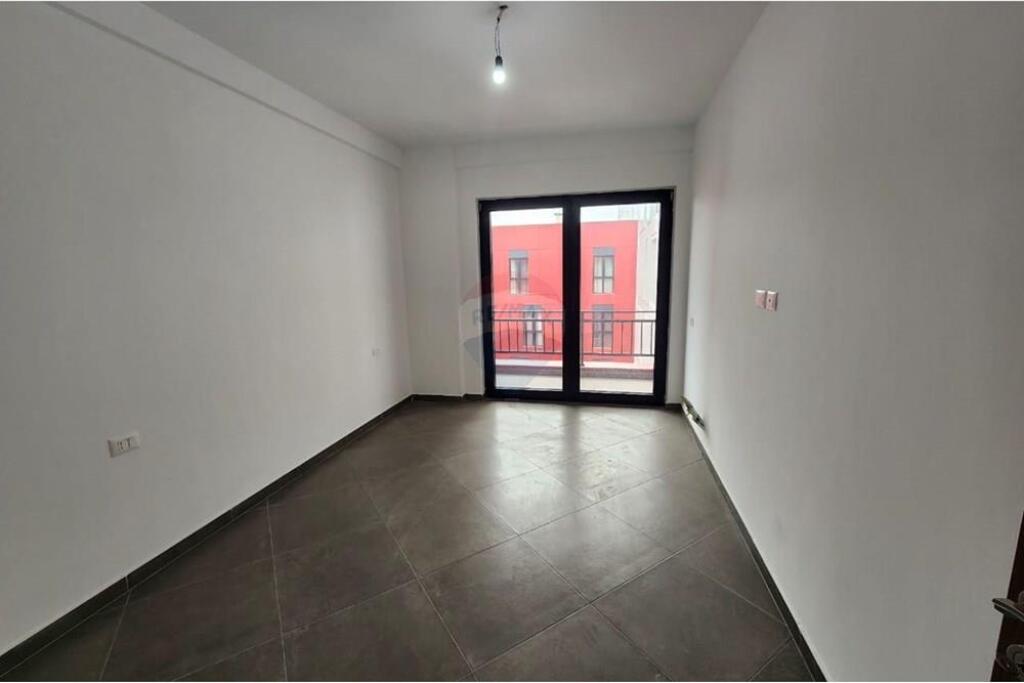 2+1 apartment for sale near Farmacia 10!