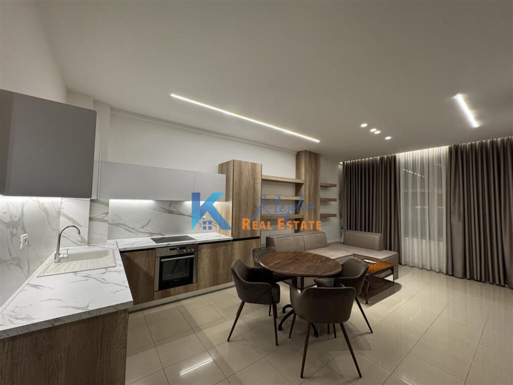 Apartament 1+1 për qira te Rruga Ferit Xhajko