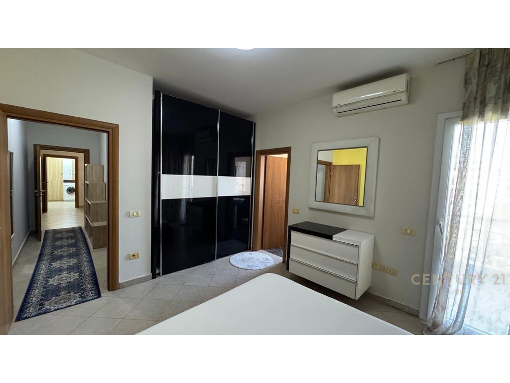 Apartament 2+1+2 me qera ne Astir prane Unazes se Re