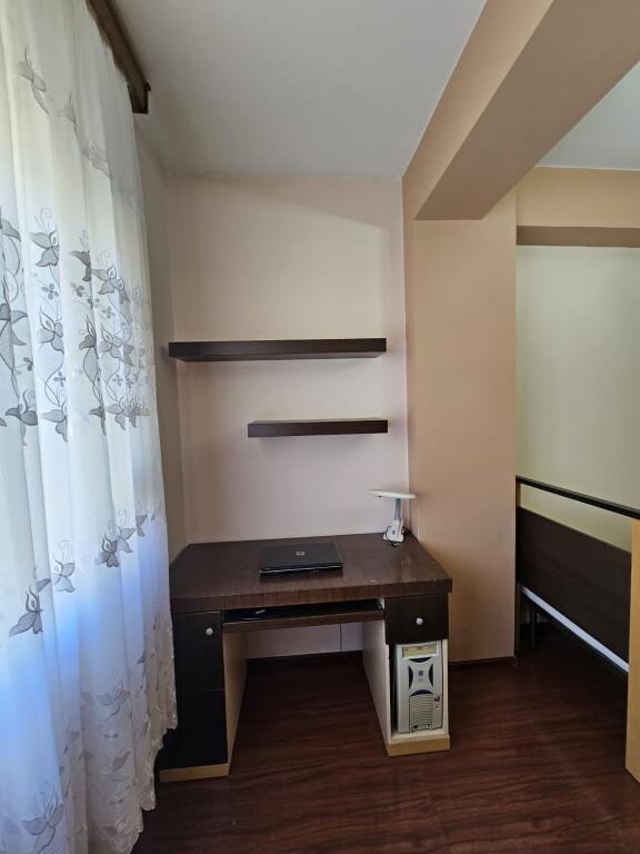 2+1 apartment is offered at the zoological garden.