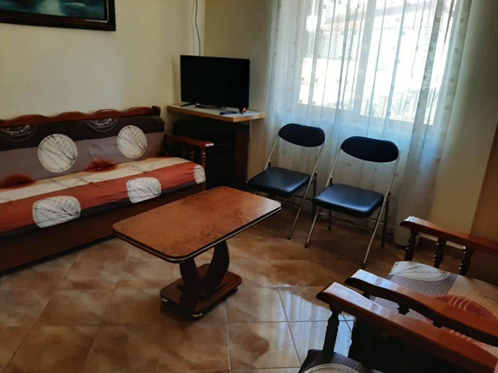 2+1 për qira për banim ose zyre pranë Xhamisë së Tabakeve