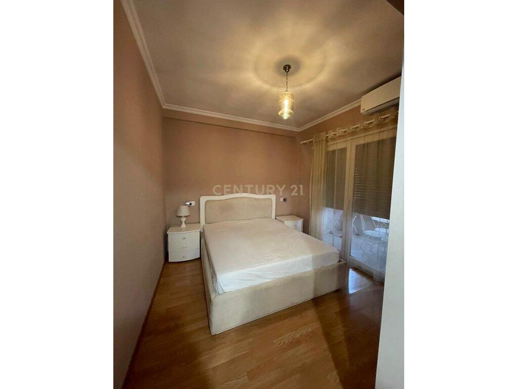 RR. ALI DEMI, WE OFFER FOR RENT A 1+1 APARTMENT