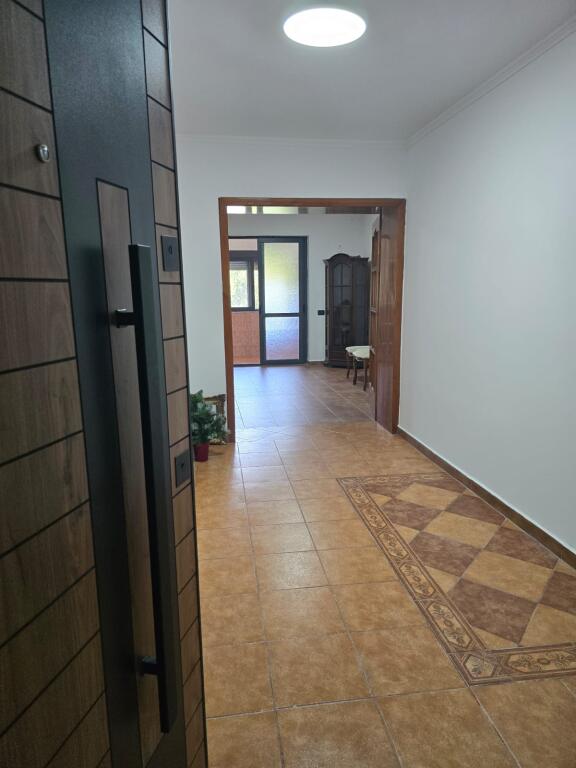 APARTAMENT ME QERA 1+1