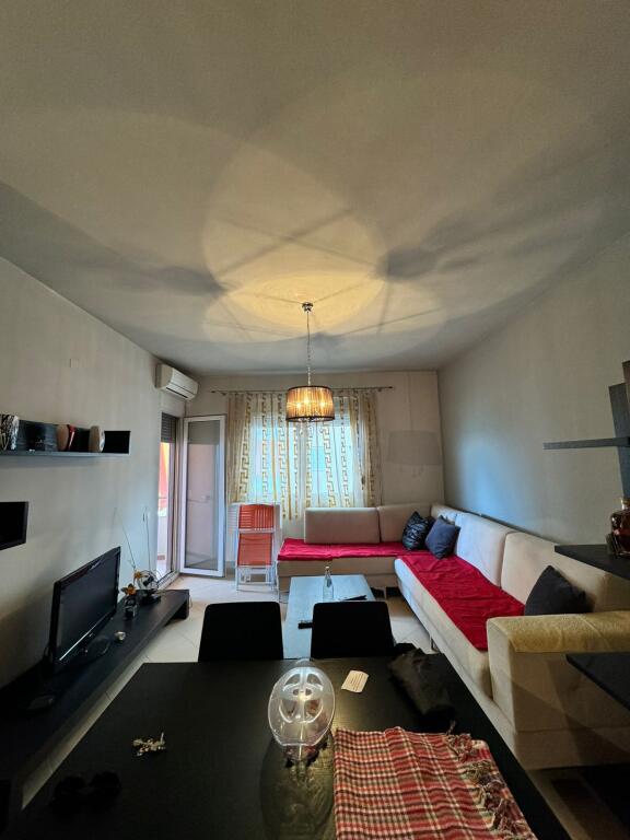 1+1 apartment for sale near Lungomare, Vlore.