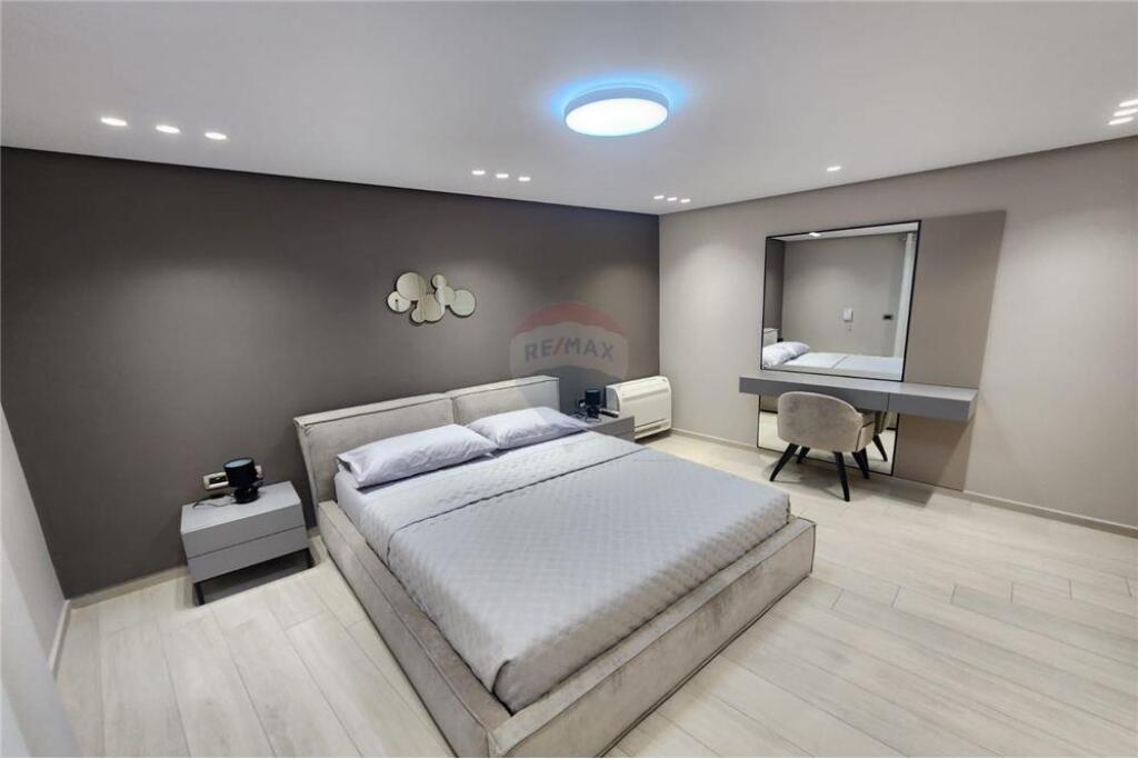 FOR RENT 2+1 APARTMENT IN THE CENTER