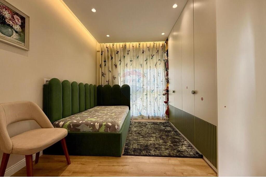 Apartment for Sale 2+1+2 at Xhamlliku!