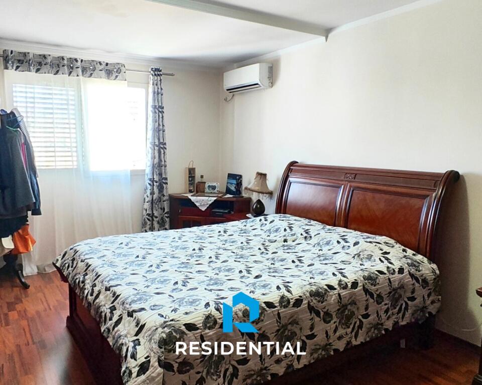 Tek GLOBE Shitet Apartament 3+1 Me Çmim OKAZION 1700€/m²