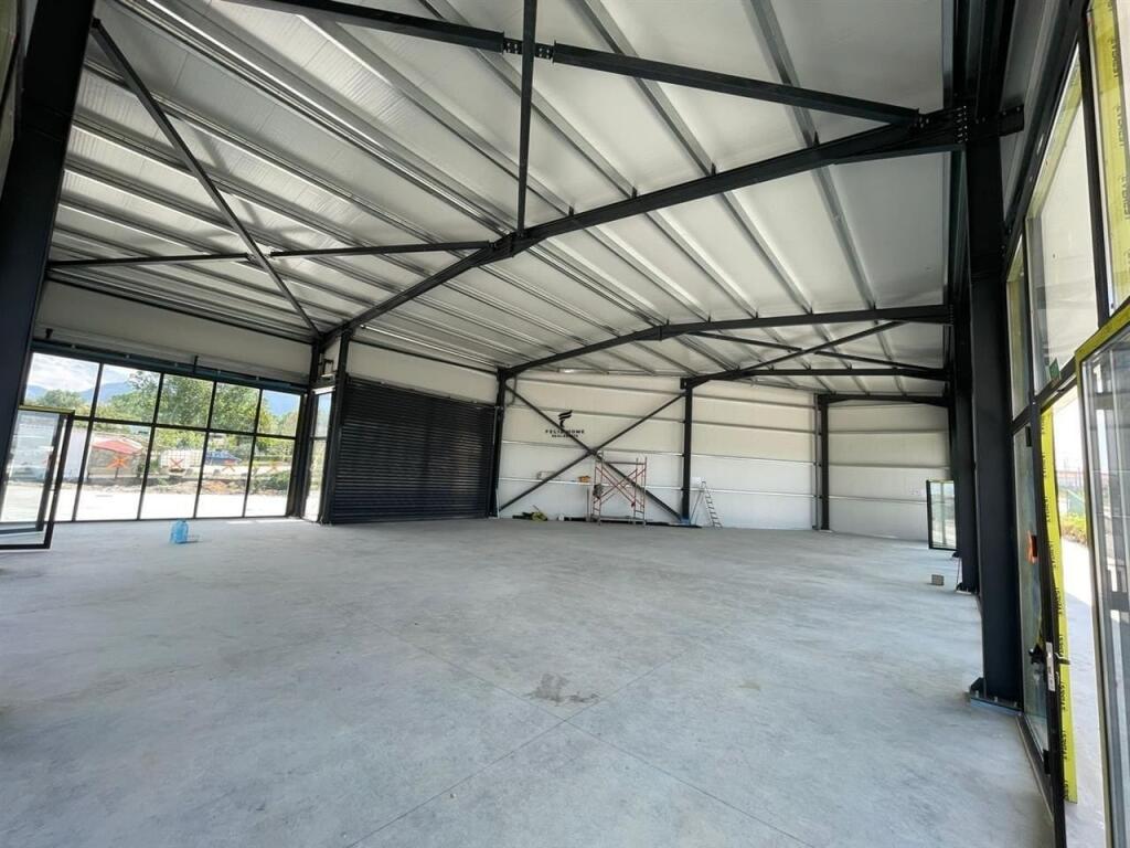 KAPANON ME QERA 400 M2 ZALL-HERR
