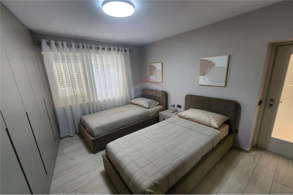 FOR RENT 2+1 APARTMENT IN THE CENTER