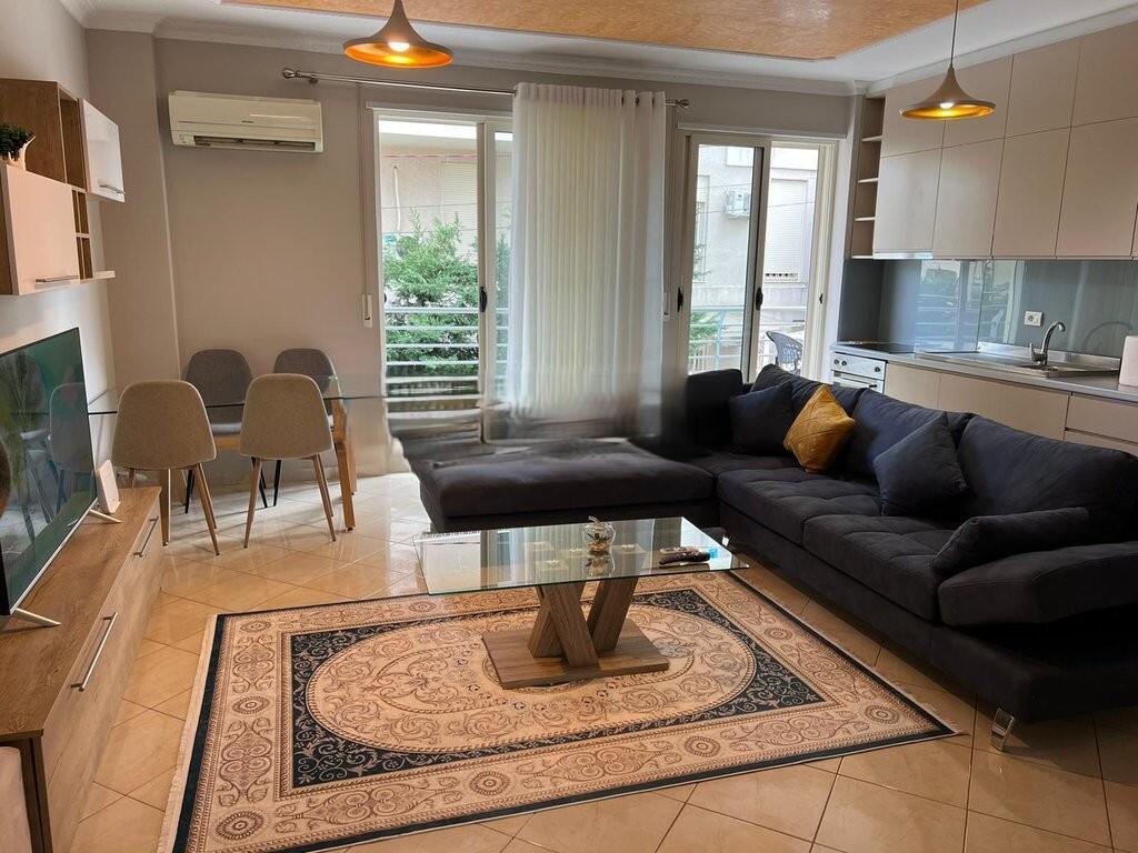TEK LIQENI I THATE. JEPET ME QIRA APARTAMENT 1+1.