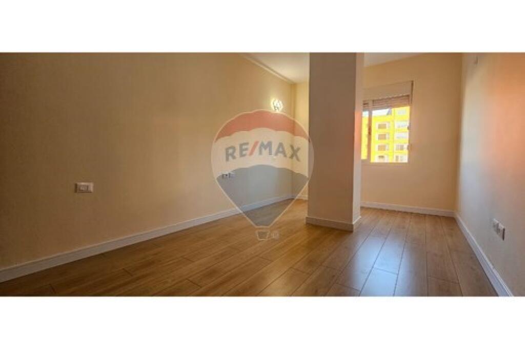 For sale 2+1 apartment in Yzberisht