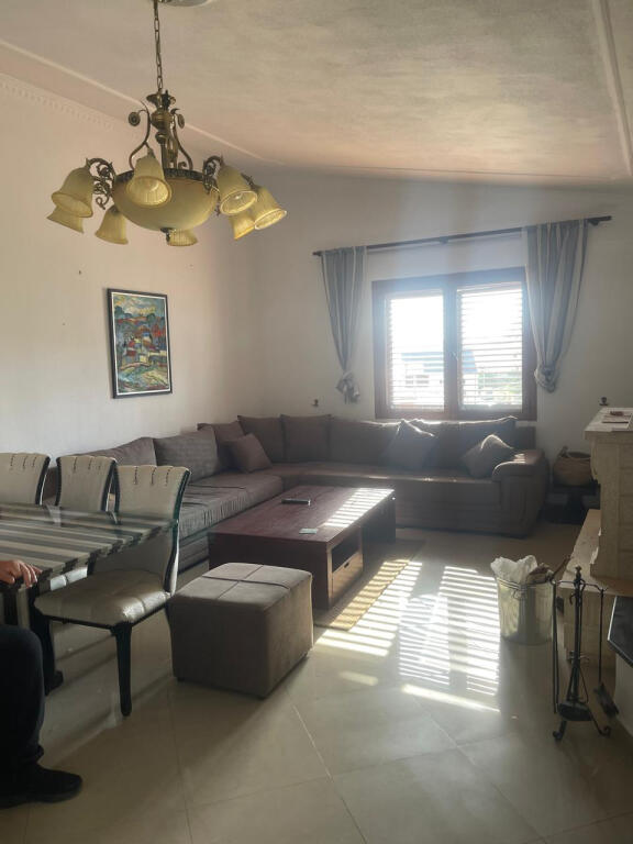 Vile 2 Kateshe per Shitje prane Liqenit te Farkes (ID BV0117) Tirane.