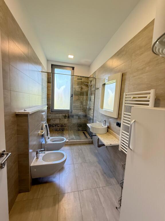Villa 2 camere da letto in affitto, lago artificiale