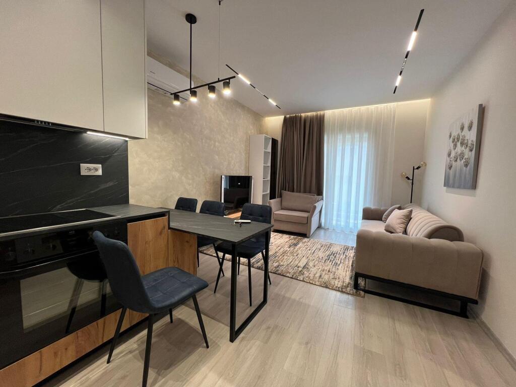 *Për Qira: Apartament 1+1 në Rezidencën Kodra e Diellit*