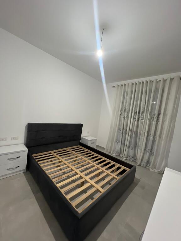 1+1 porcelain for rent