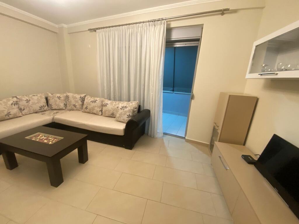 For rent Apartment 2+1, Misto Mame, Rruga Besim Alla