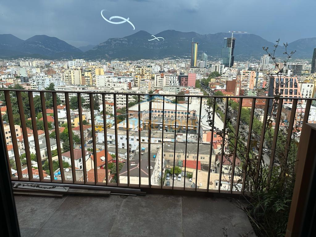 Shitet, Apartament 1+1, Garden Building, Rruga e Kavajës, Tiranë!