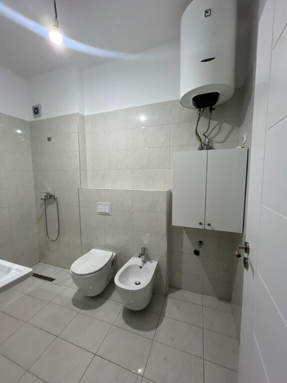 1+1 porcelain for rent