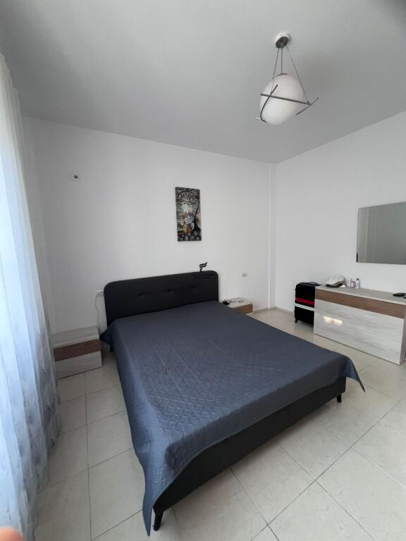 APARTAMENT ME QERA 2+1 SIRI KODRA