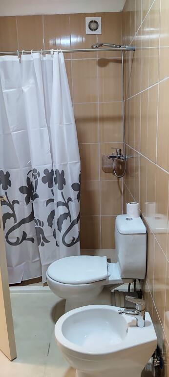 Apartment 2+1 for rent, at the end of 5 Maj street.