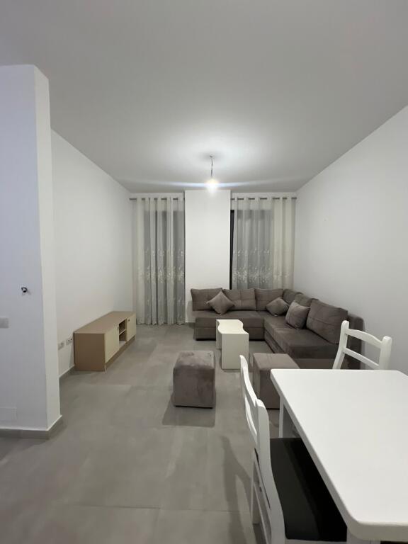 1+1 porcelain for rent