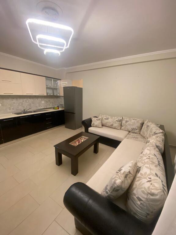 For rent Apartment 2+1, Misto Mame, Rruga Besim Alla