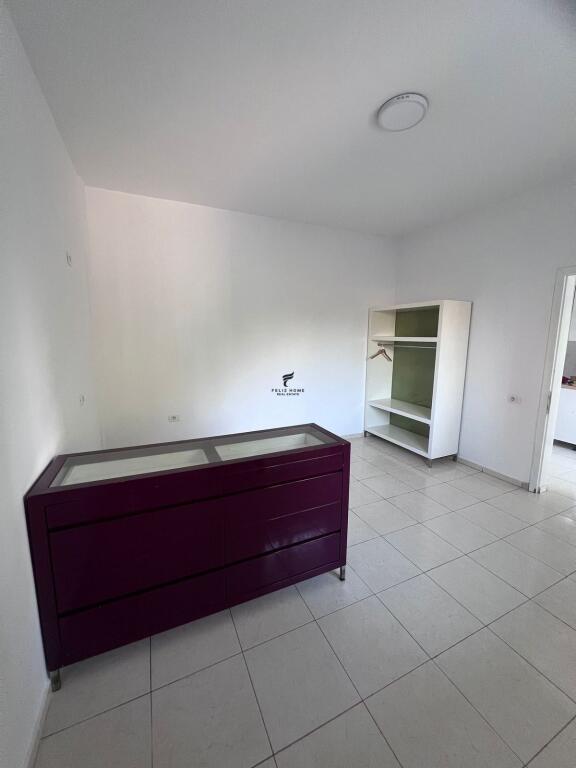 APARTAMENT ME QERA 2+1 SIRI KODRA