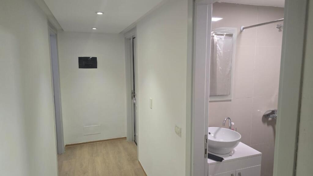 An apartment 1+1 is for rent at Amerikan 3!