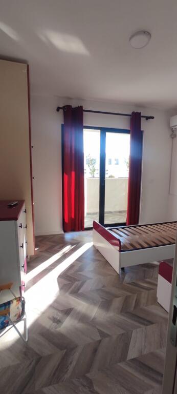 Apartment 2+1 for rent, at the end of 5 Maj street.
