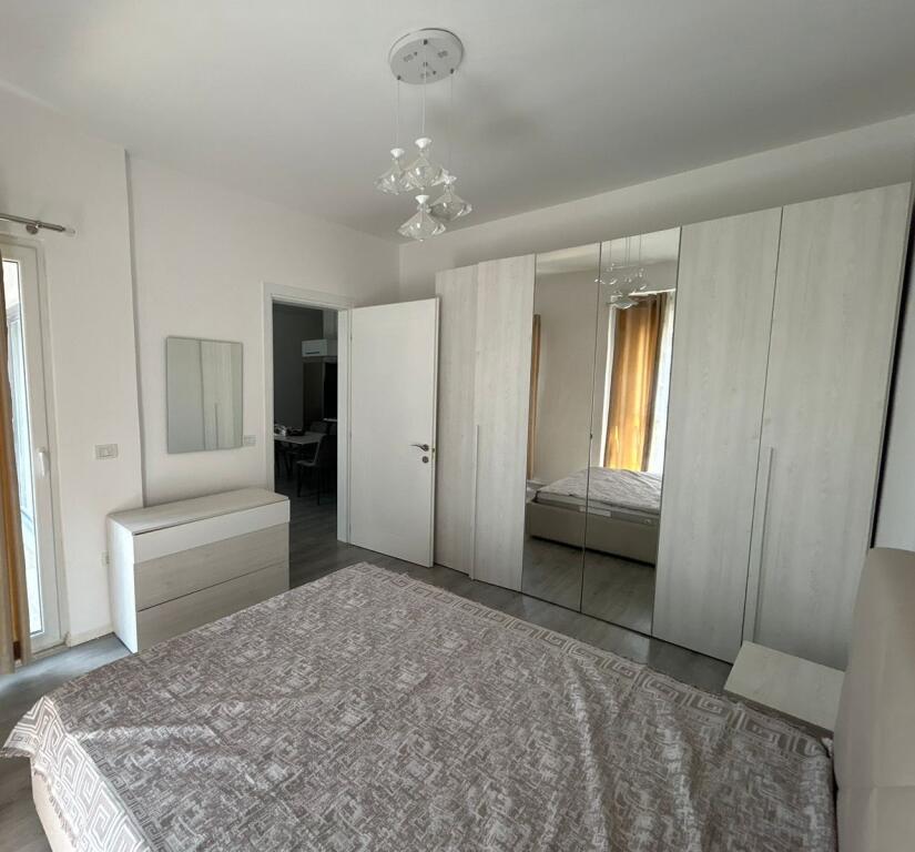 Apartment 2+1 for rent, 5 Maj Street, near emerald center. The price includes administration.