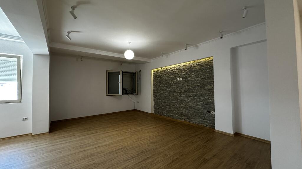 Rent, Apartment 2+1+Storage Selitë