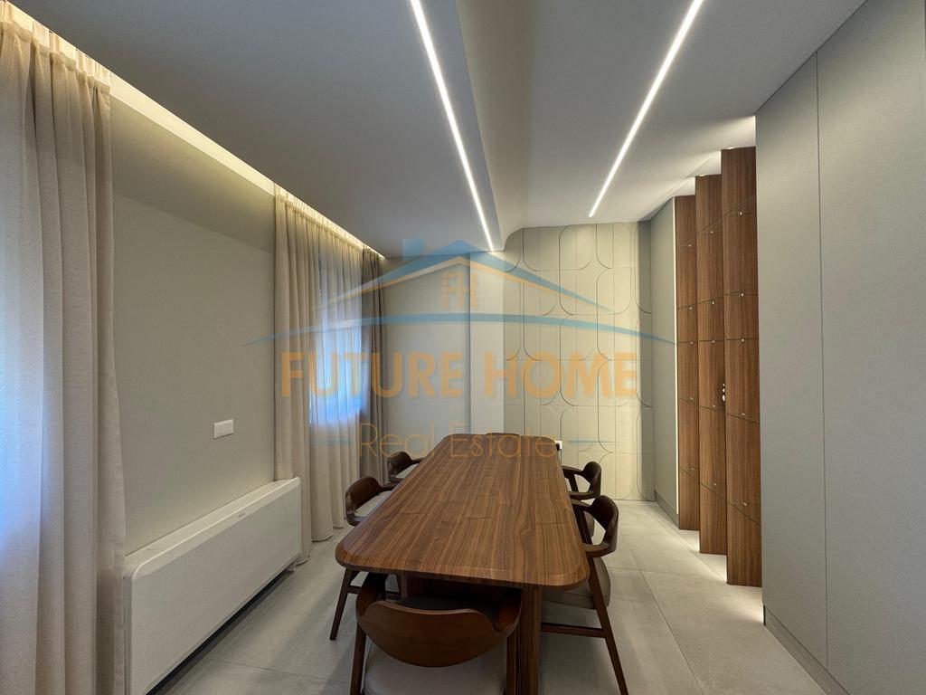 Shitet, Duplex 3+1+3+Verandë, Rezidenca Kodra e Diellit, Tiranë