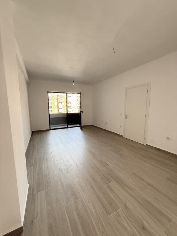 Office for Rent 2+1 at Fusha e Aviacionit (ID BZ2625) Tirana