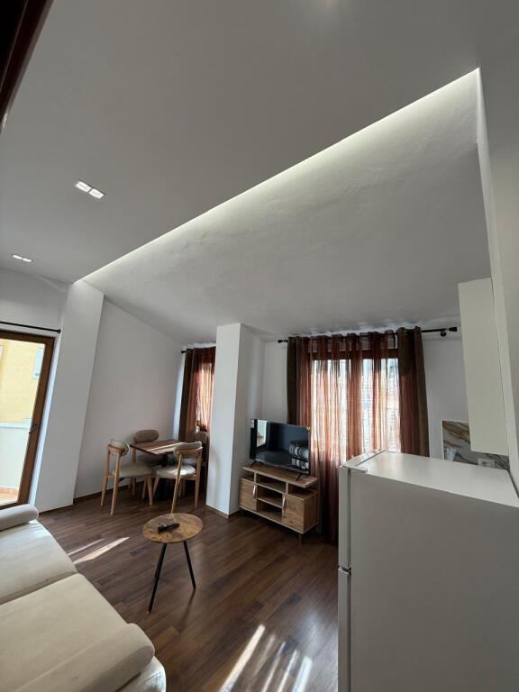 Apartment 1+1 for rent, Kodra e Diellit near Aldi market