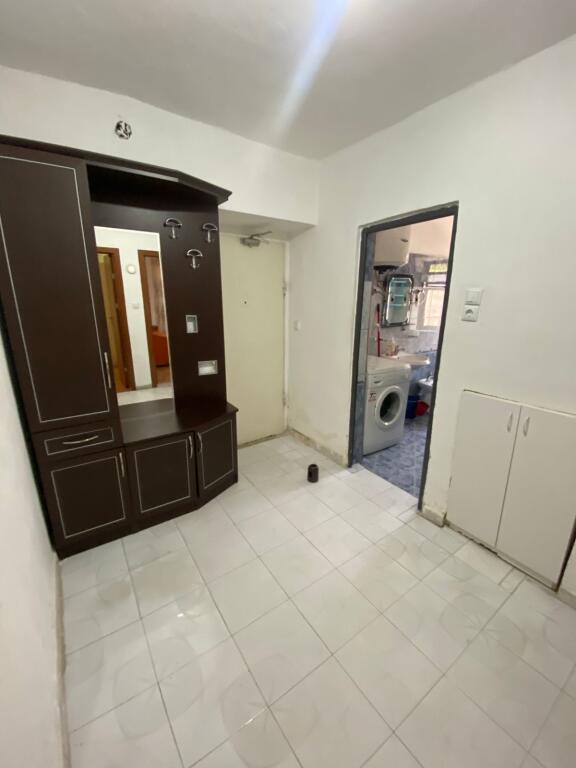 For rent 2+1 near Brryli opposite Msternitetit