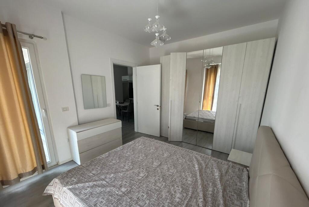 Apartment 2+1 for rent, 5 Maj Street, near emerald center. The price includes administration.