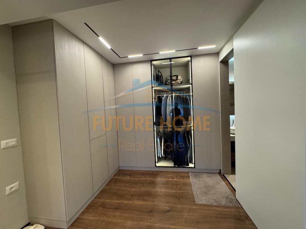 Shitet, Duplex 3+1+3+Verandë, Rezidenca Kodra e Diellit, Tiranë