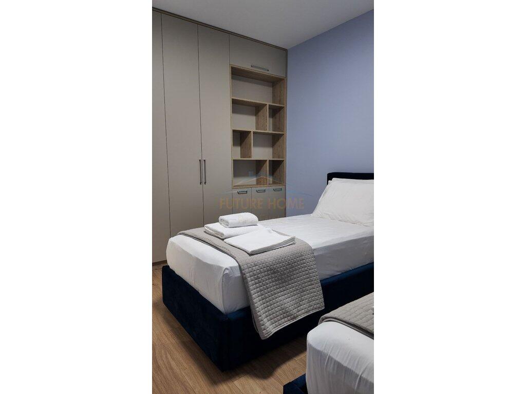 2+1 apartment, Pazari i Ri